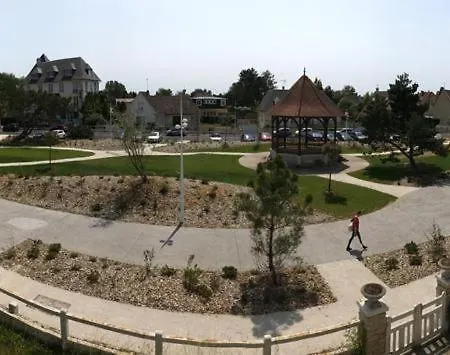 Appartamento Les Alisés Merville-Franceville-Plage Esterno foto